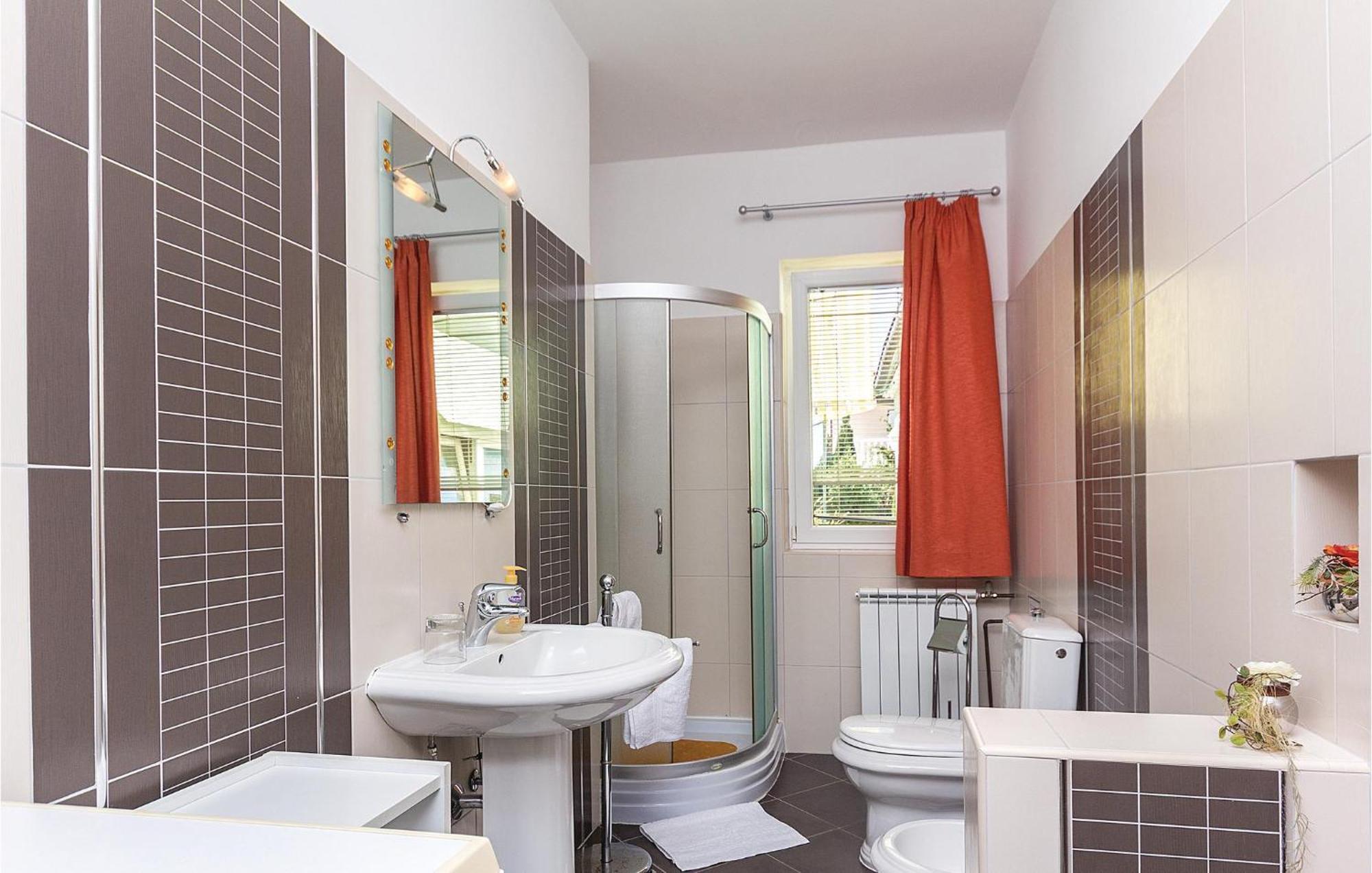 2 Bedroom Beautiful Apartment In Valtura Exterior photo